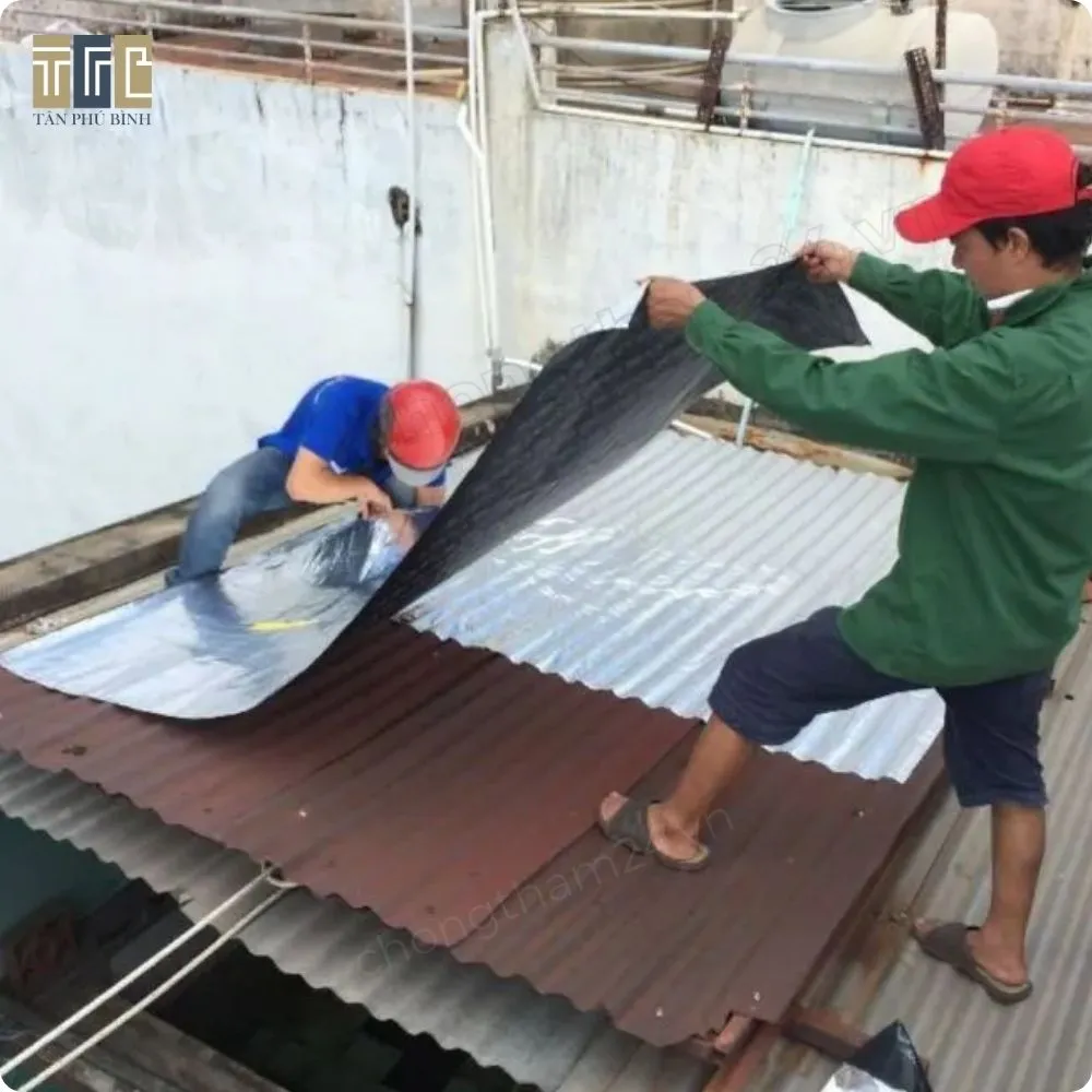 Tấm dán chống dột mái tôn